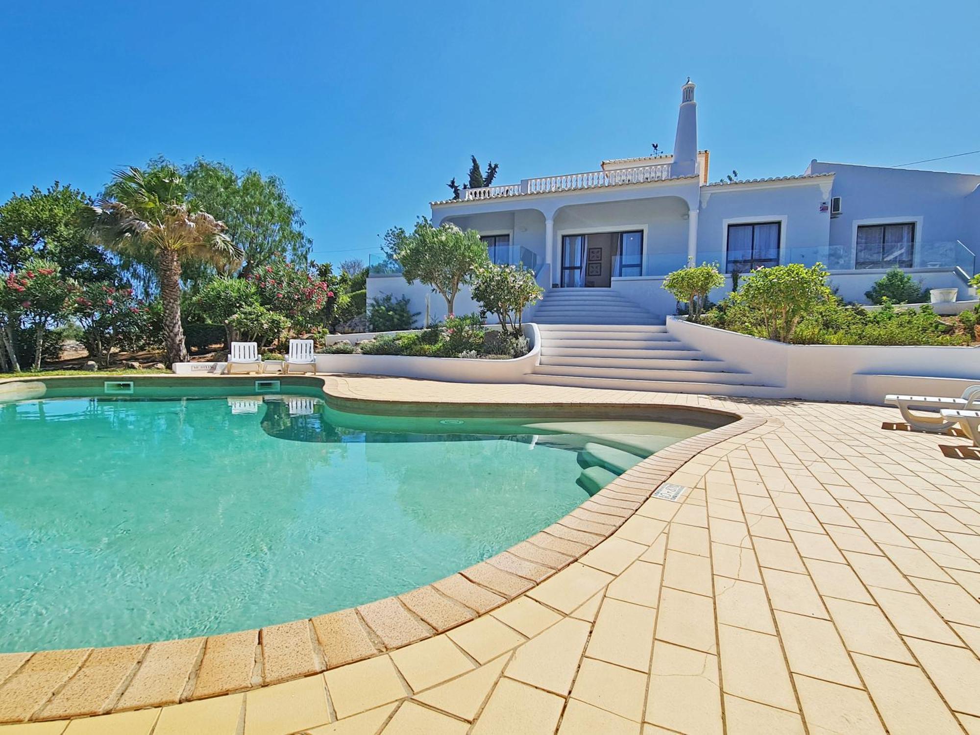 Casa Vitoria - With Private Pool Villa Pera Bagian luar foto